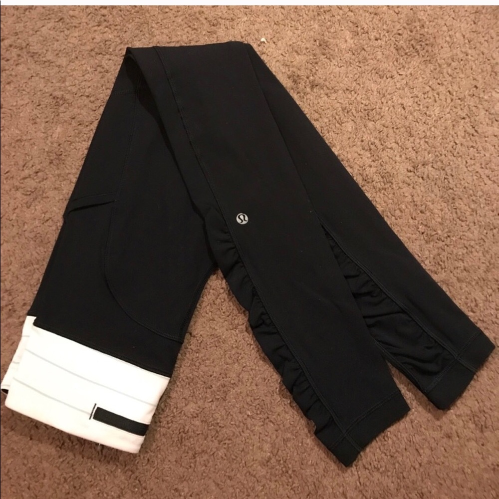 Lululemon size 2 full length leggings.
